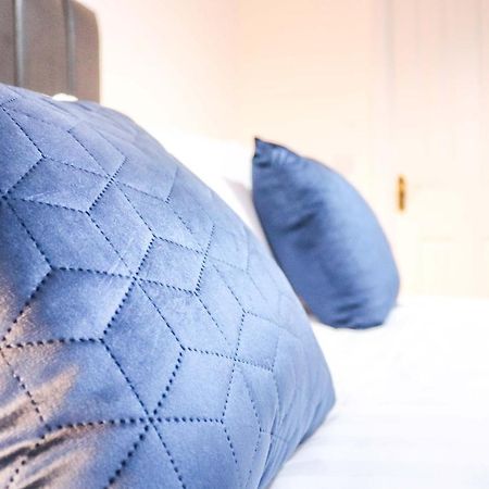 Cosy - Modern - Accommodation - In Heart Of Northumberland 滨海纽比金 外观 照片