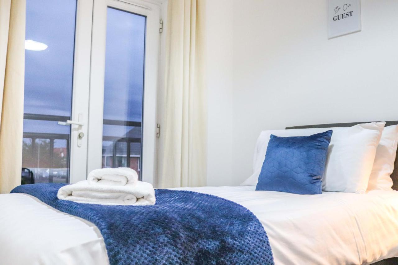Cosy - Modern - Accommodation - In Heart Of Northumberland 滨海纽比金 外观 照片